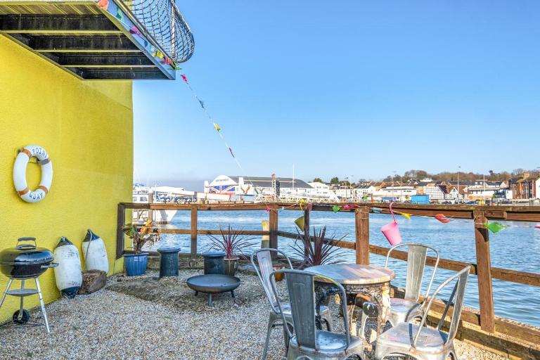 4 Bed in Cowes oc-p30966 - B&B East Cowes
