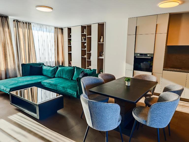 Балкан Тауър ЛУКСЪРИ ЛИВИНГ ПЕНТХАУС 11'2 - B&B Gabrovo