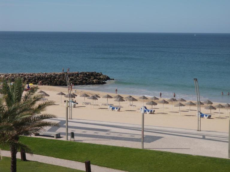 Mare Viva Beach Apartment - B&B Quarteira