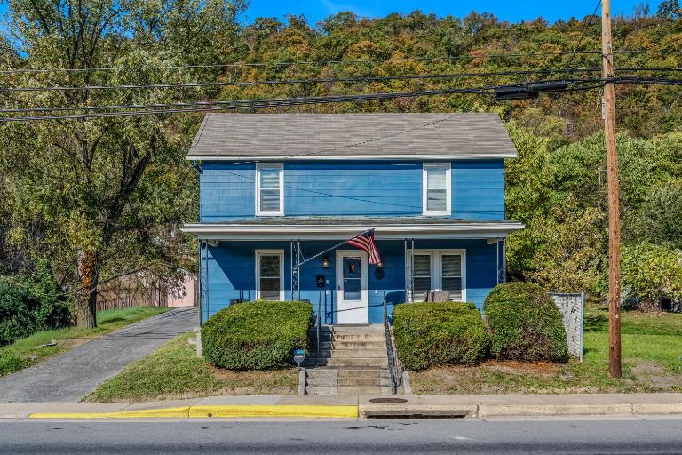 El Refugio - Pet Friendly, Grill, Wifi, Zen Garden, Downtown Location, Fire Pit - B&B Berkeley Springs