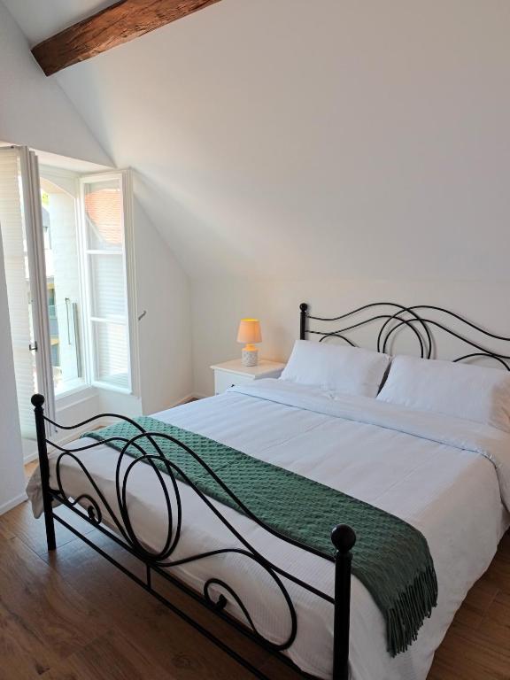 Zogbi Hospitality Aubonne 3 - Ferienwohnung Aubonne VD