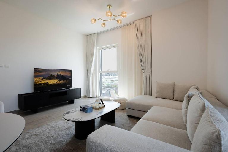 Panoramic Canal & Yas Marina Views Luxury 4BR - Ferienwohnung Abu Dhabi