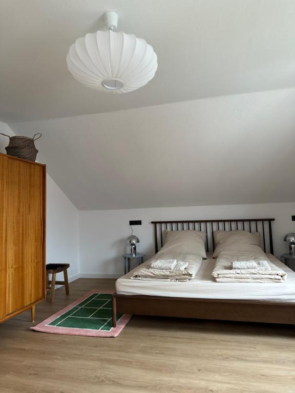 Uhländer - Ferienwohnung Heiningen