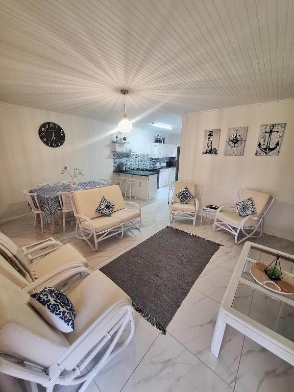 The Oyster Cove - B&B Brenton-on-Sea