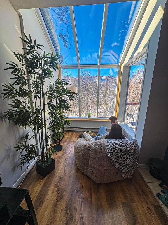 Élégant condo avec vue sur les pentes - B&B Stoneham