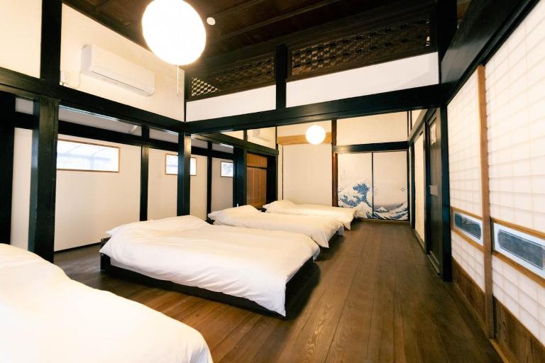 Authentic 100 Year Old Kominka with Goats 3LDK 192sqm Sleeps 8 Pet Friendly - Chambres d'hôtes Minami-Bōsō
