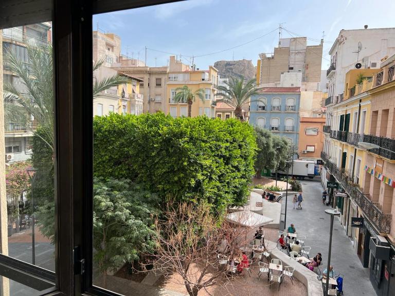 Alquiler temporada Quiet & cosy heart of the city - B&B Alicante
