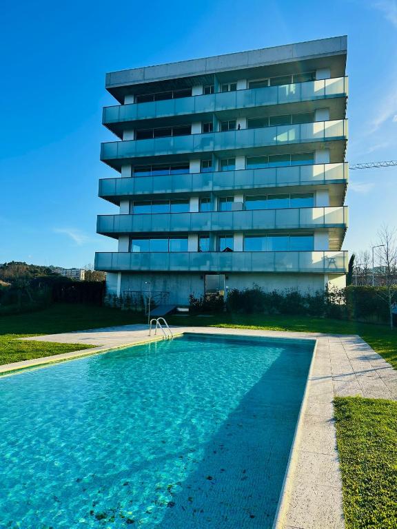 Skyline Heaven - Fantastic View - Pool - Garage - B&B Vila Nova de Gaia