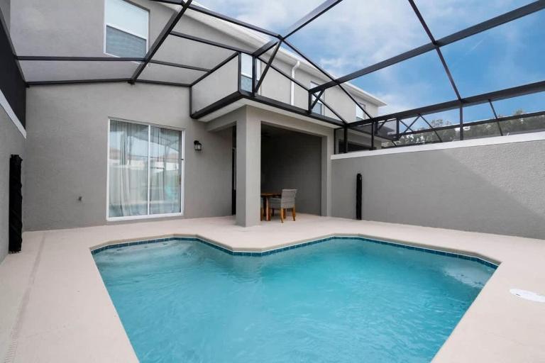 Gorgeous 4Bd with Pool at Storey Lake Resort 4475 - Bed and Breakfast Kissimmee