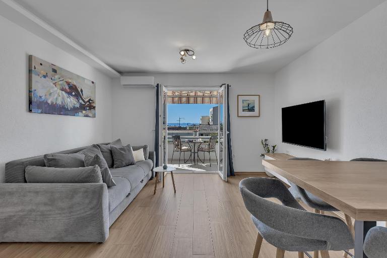 Apartment Joy - Bed and Breakfast Makarska