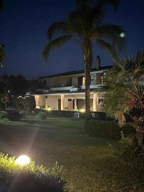 Mico's Rooms - B&B Santa Domenica
