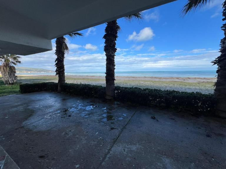 Beautiful beachfront apartment - Ferienwohnung Marina di Strongoli