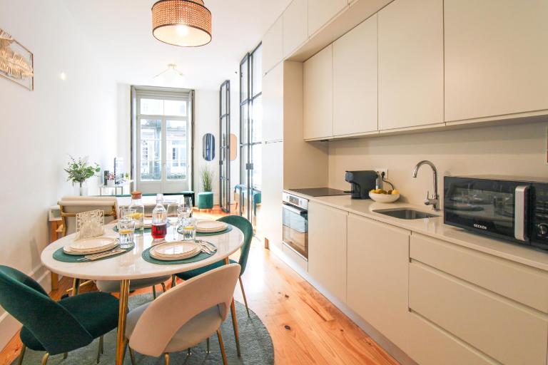 Aliados Sunny Flat - B&B Oporto