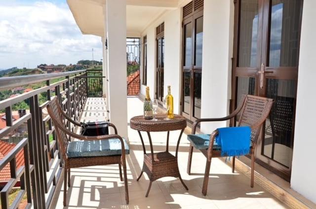 Holiday Homes Kampala - B&B Kampala
