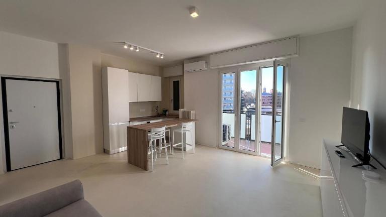 Elegante bilocale ristrutturato - Metro Inganni - B&B Milan