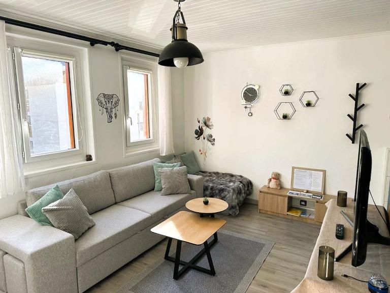 Studio moderne proche des pistes à Gréolières-les-Neiges - B&B Gréolières