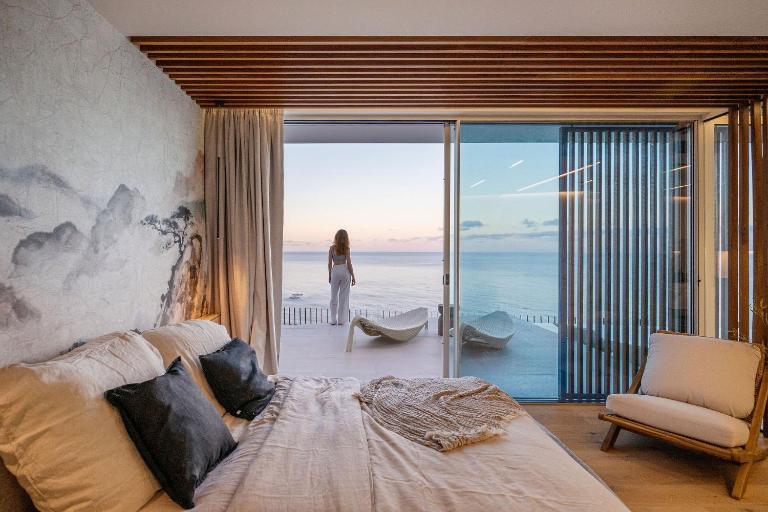 Aurora Residence - Ultra Luxury Ocean Cliff Edge Retreat - B&B Arco da Calheta