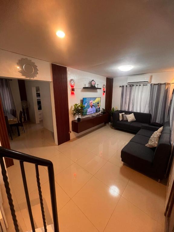 2-Storey with 4BR Villa in a High-End Subdivision - B&B Davao
