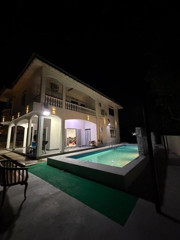 Wafa Homestay Kluang - B&B Kluang