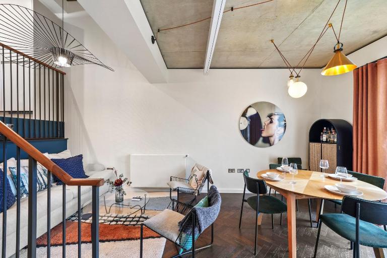 1 Bed Executive Apartment near Kings Cross & Camden FREE WIFI by City Stay Aparts London - B&B Londra
