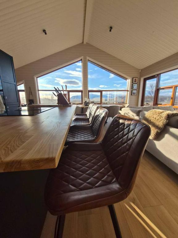 Golden Circle Lux Cabin/Cinema & Aurora Glasshouse - Chambres d'hôtes Selfoss