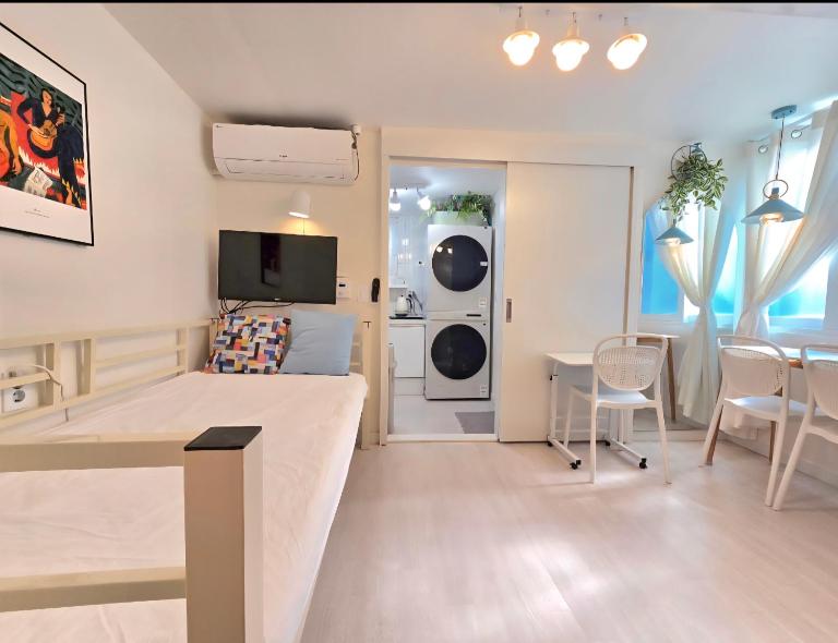 Inwangsan Stay - Bed and Breakfast Seoel