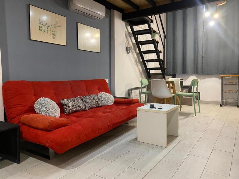 Acogedor Loft Estilo Industrial - a Metros de Plaza de Toros - B&B Alicante