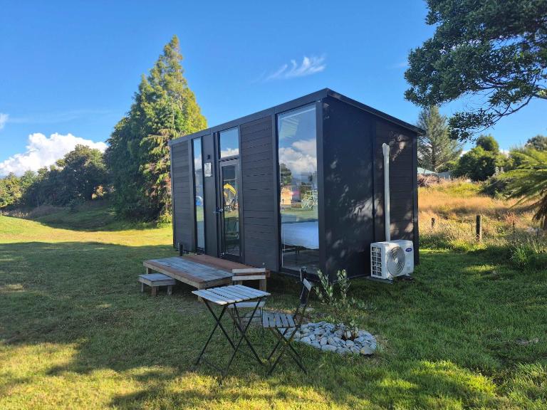 Rimu View 4 by Tiny Away - B&B Hokitika