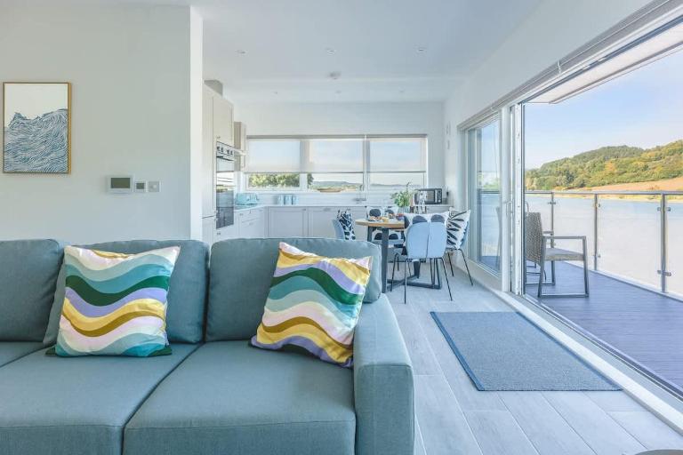 River View - Prime River Front Location - B&B Seaton