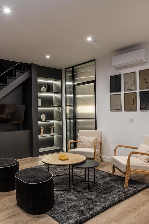 Queen's Plaza España Boutique - Alojamiento Corta Estancia - B&B Madrid