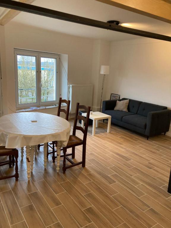 Appartement spacieux a 3min du centre ville - Chambres d'hôtes Verdun