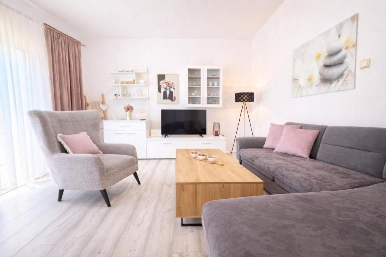 Olive Garden Retreat - Ferienwohnung Pridraga