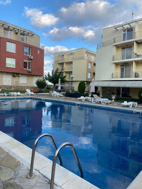 Sunny Day 5 - B&B Tankovo