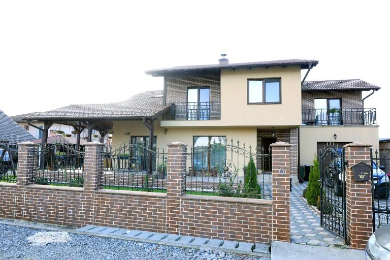 Casa Sofia - Bed and Breakfast Livezeni