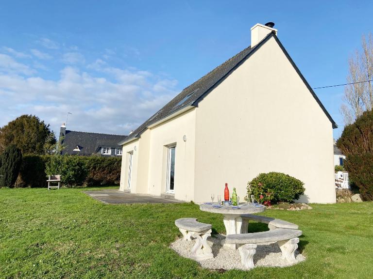 KERBACHIQUE - Maison, Confort, Jardin - C89 - B&B Plouharnel