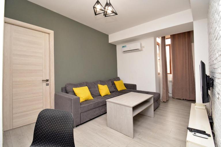 Domel Yerevan Amiryan 15 - B&B Jerevan