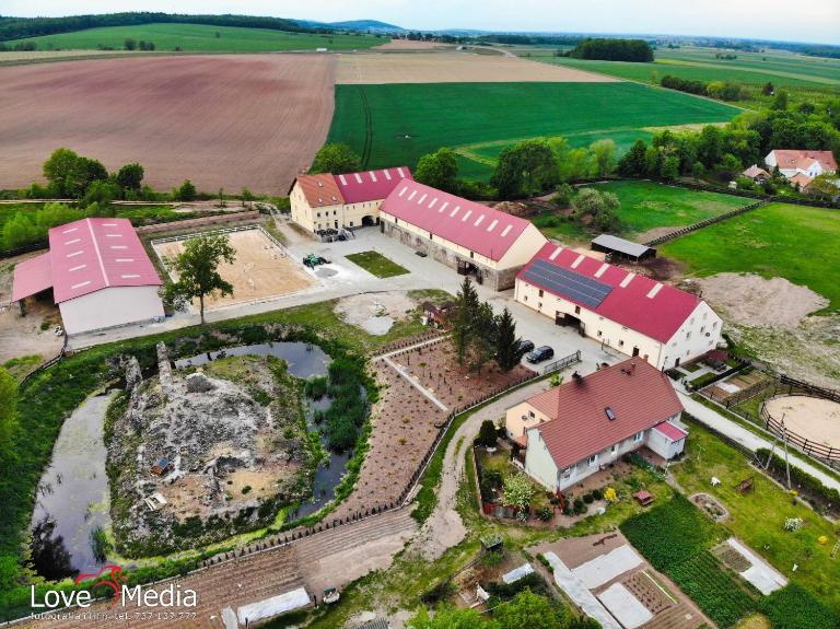 Stadnina Koni w Kłaczynie - B&B Kłaczyna
