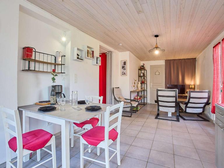 Appartement T3 4 pers. avec Terrasse, Wifi, Parking, Animaux admis - FR-1-841-58 - Bed and Breakfast Barbotan-les-Thermes