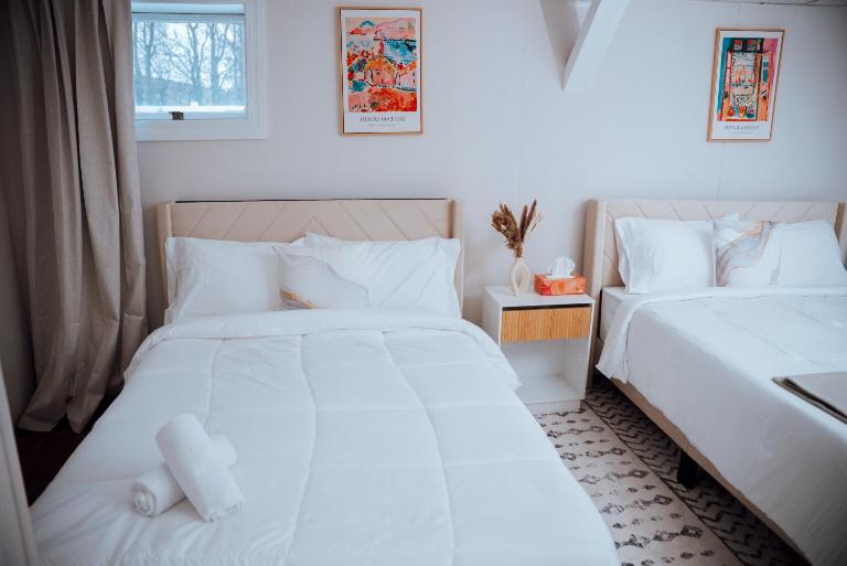 Two Bedroom Apartment Near Downtown Boston with Free Parking - B&B Revere