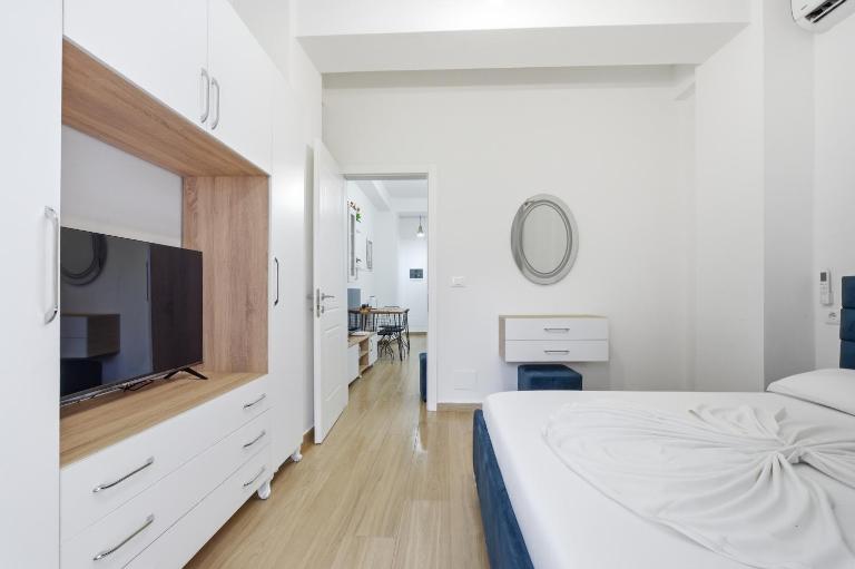 Enles Garden Beach Apartments - Golem - Ferienwohnung Golem