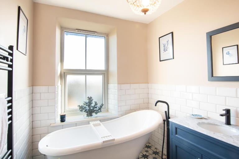 Northern Hideaways, Darling Cottage - B&B Seahouses