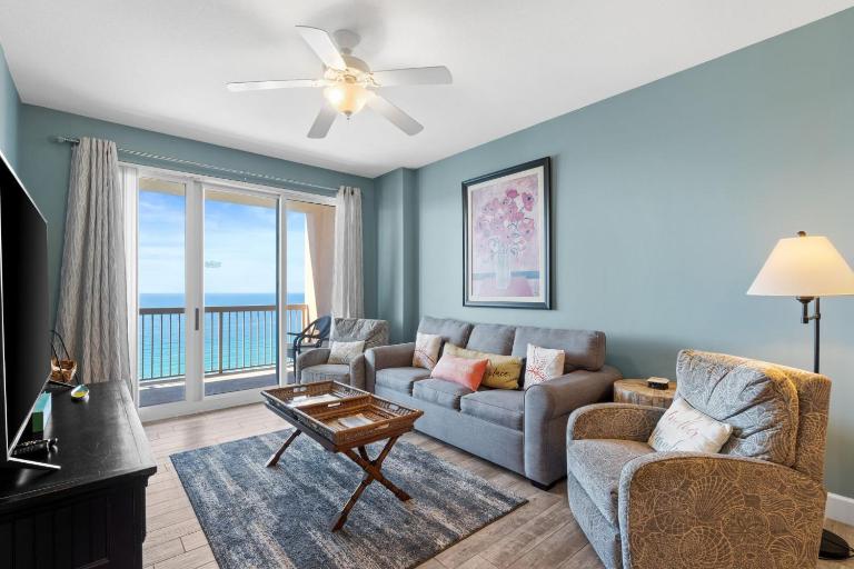 Sunrise Beach 17th Floor 3BR Condo | Oversized Balcony, Heated Pool, Near Pier Park - B&B Panama City Beach