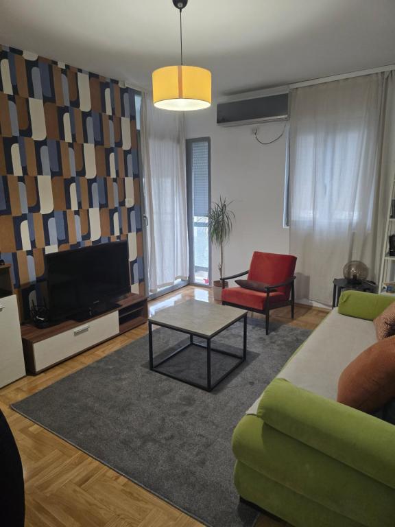Recently renovated Delta Apartment - Ferienwohnung Podgorica