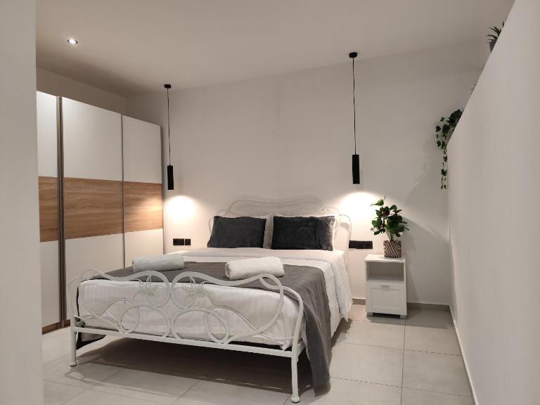 Corfu Nature Suites Lux - B&B Karyófyto