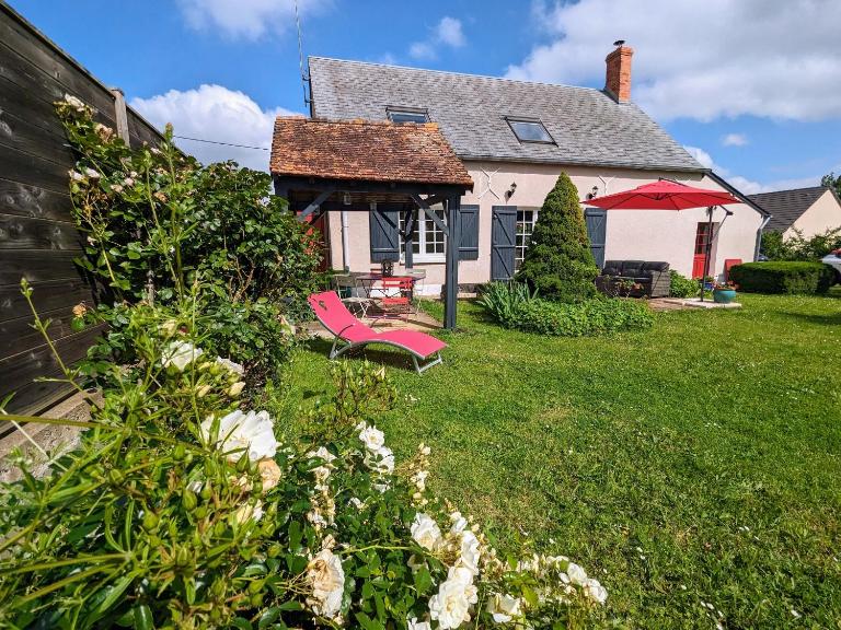 Havre de paix en Berry avec jardin et cheminée - FR-1-591-616 - Chambres d'hôtes Brives