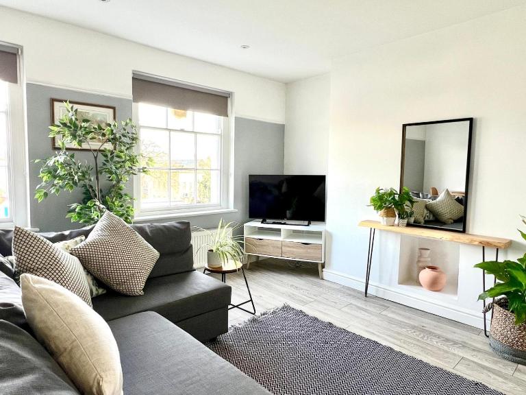 F4 Town Centre, Walk to Races! Sleeps 4 - B&B Cheltenham