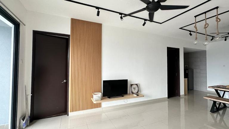 Morning Home Symphony Tower Balakong C180 - B&B Cheras