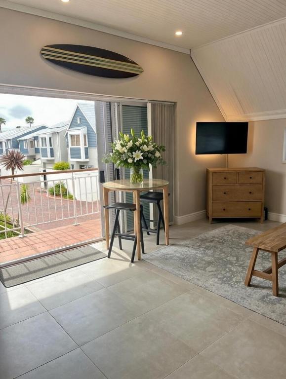 Luxurious Loft on Spinnaker! - B&B Knysna