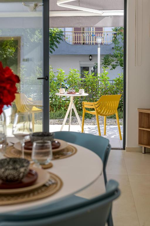 Mouratti New Luxury Garden Apartment - B&B Kos