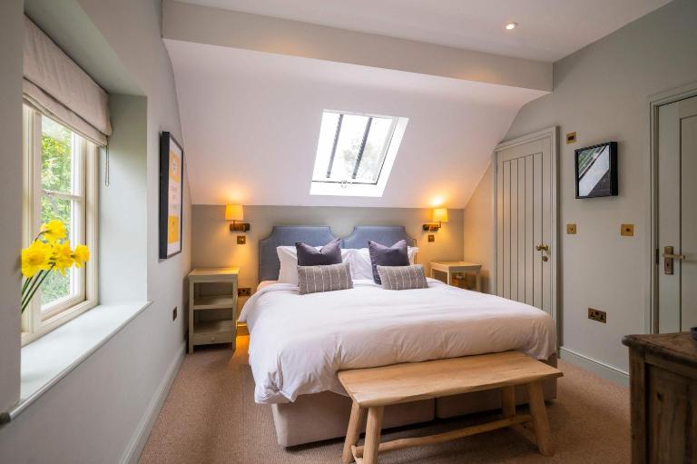 The Bottle & Glass Inn - Garden View - Room 1 - Bed and Breakfast Henley-on-Thames
